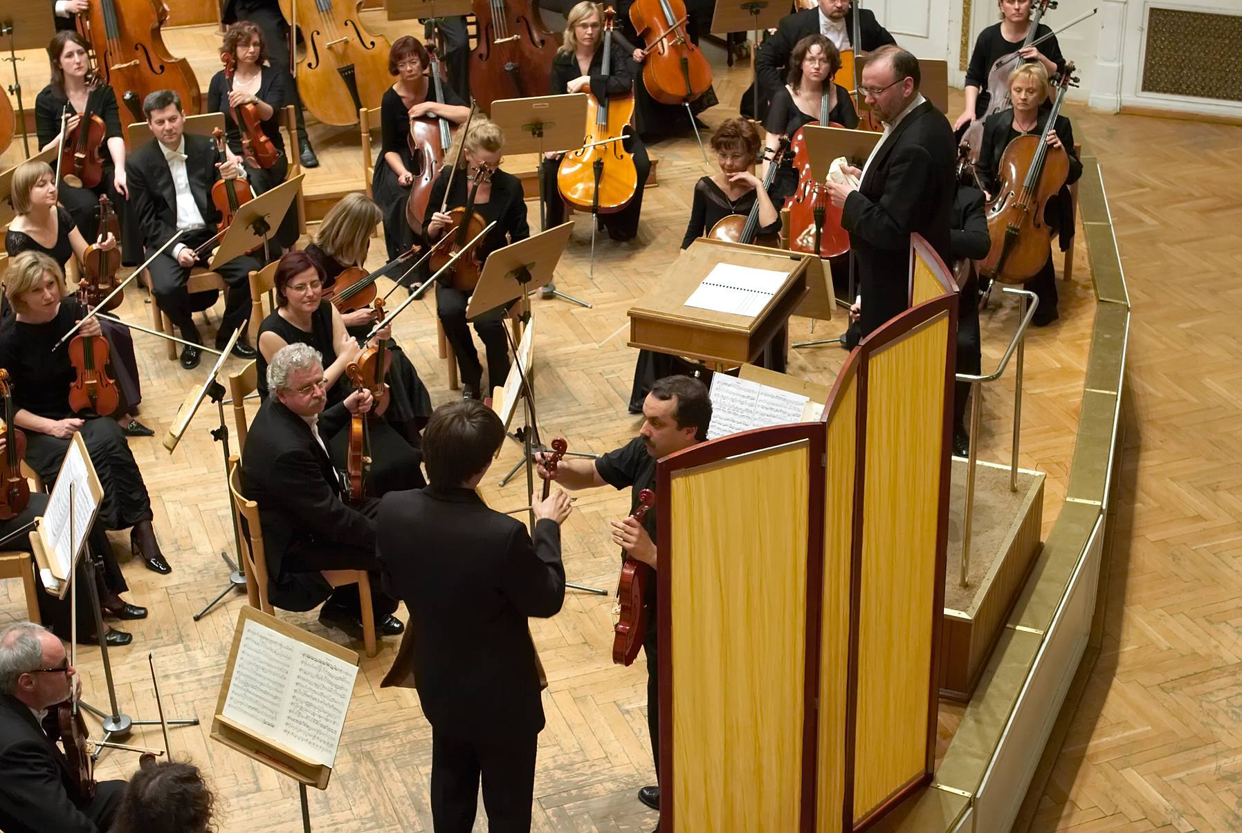 Final stage. Poznań Philharmonic Orchestra conducted by Marcin Sompoliński. Bartosz Bryła – soloist.