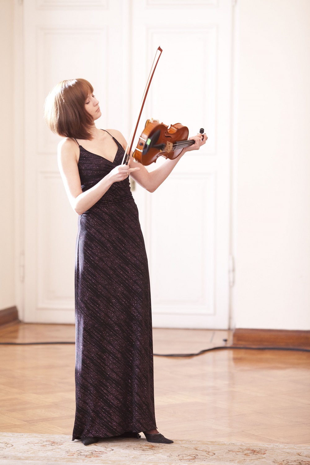 Sandra Haniszewska playing violin 'Diama' built by 3rd Prize Winner Ulrike Dederer. Gala Concert.