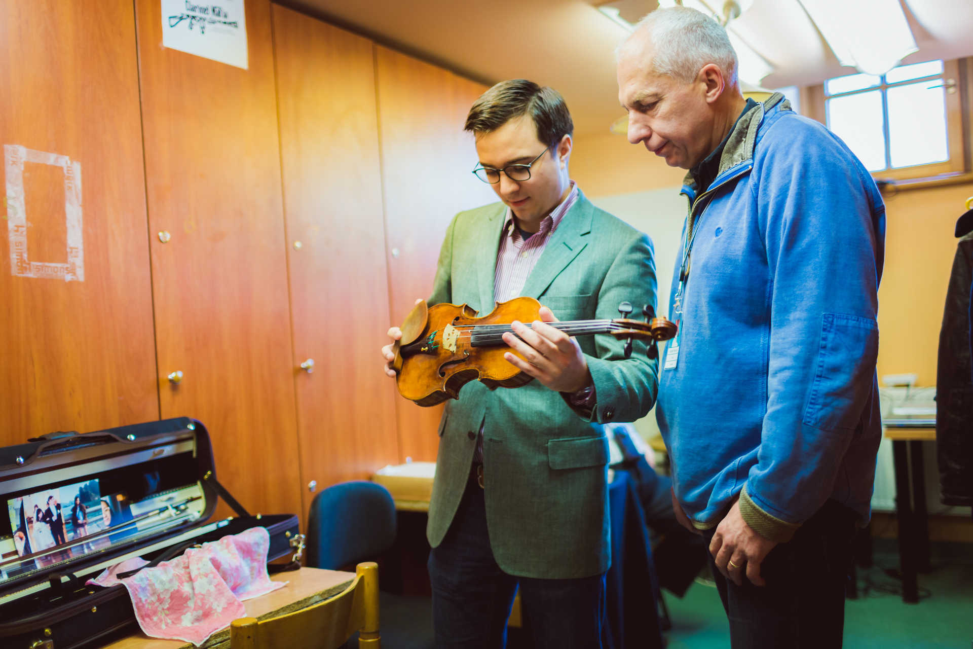 RR Studio. Stepan Lavrov (Rosja), Benedykt Niewczyk - lutnik konkursowy.