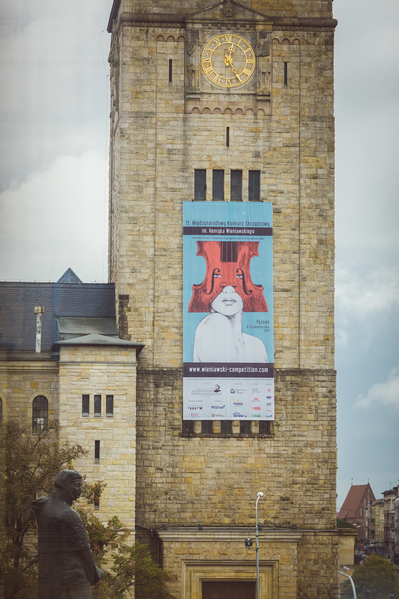 RR Studio. Banner konkursowy na wieży CK Zamek.