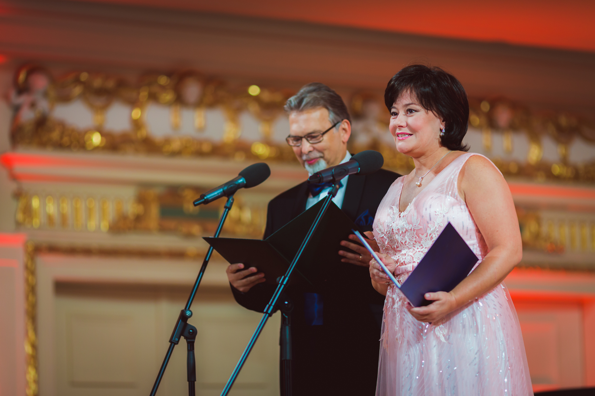 Monika Stachurska i Krzysztof Szaniecki - prowadzący przesłuchania konkursowe.